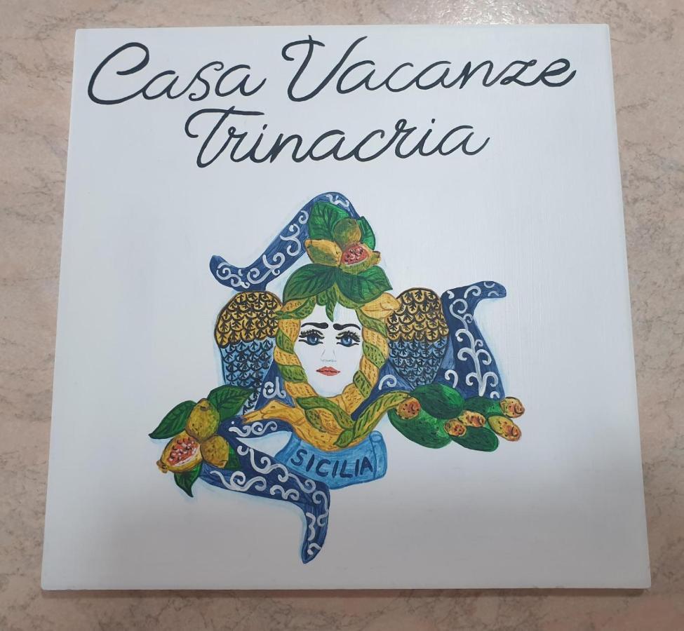 Case Vacanze Azzurra, Loredana E Trinacria 카스텔라마레델골포 외부 사진